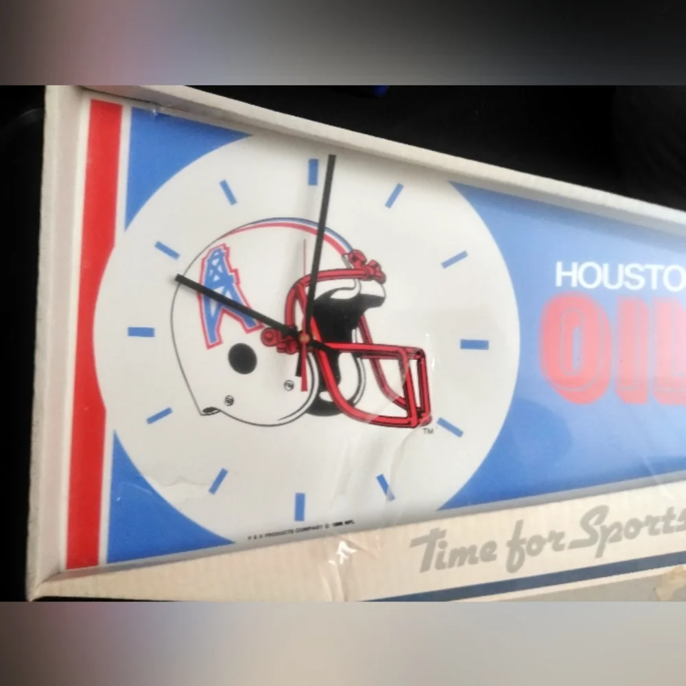 Wall clock Vintage Rare Houston oilers  SEALED in box!